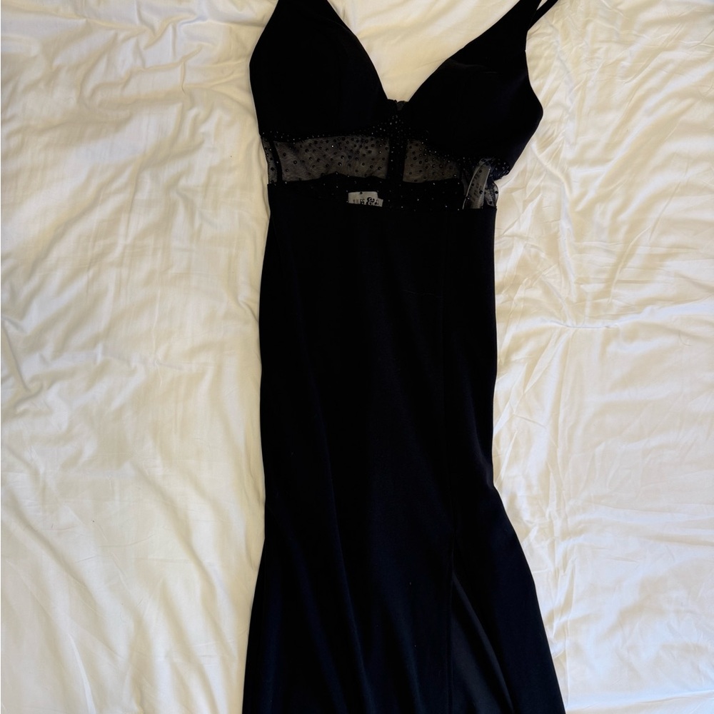 Elegant Black Women's Nightgown